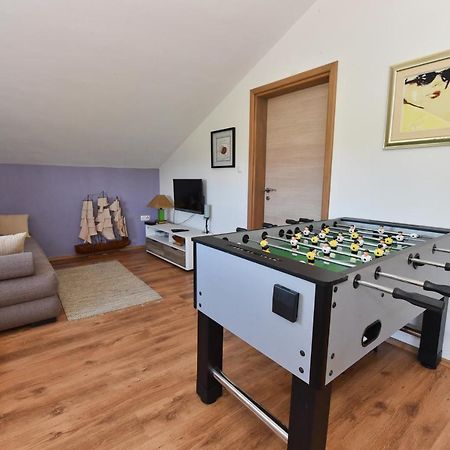 Holiday Home Taras Smilcic ภายนอก รูปภาพ