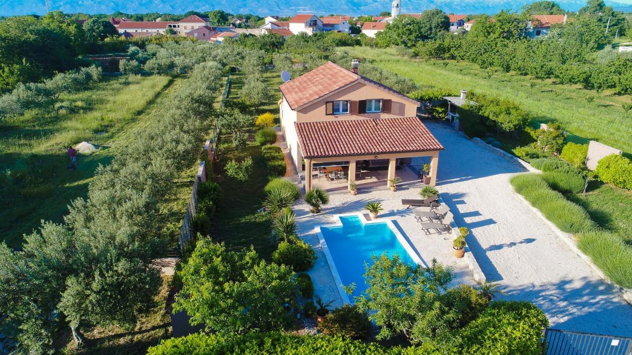 Holiday Home Taras Smilcic ภายนอก รูปภาพ