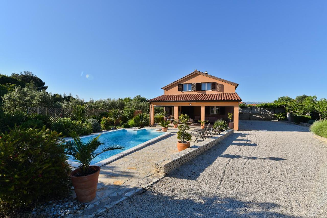 Holiday Home Taras Smilcic ภายนอก รูปภาพ